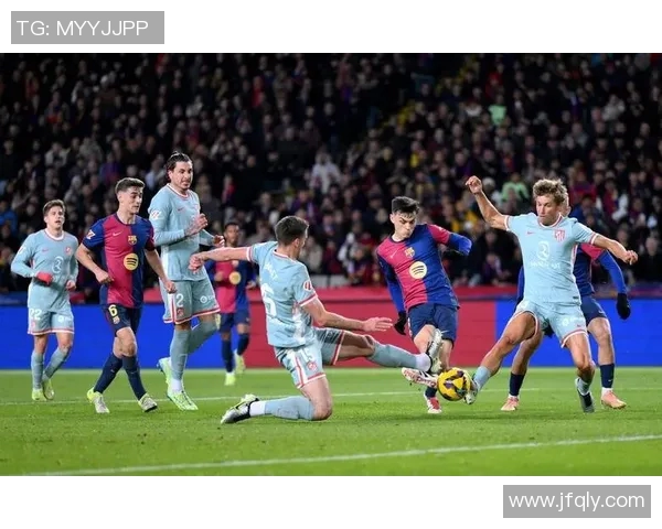 巴萨在与赛维的激烈对决中上演绝杀时刻，精彩瞬间令人难忘